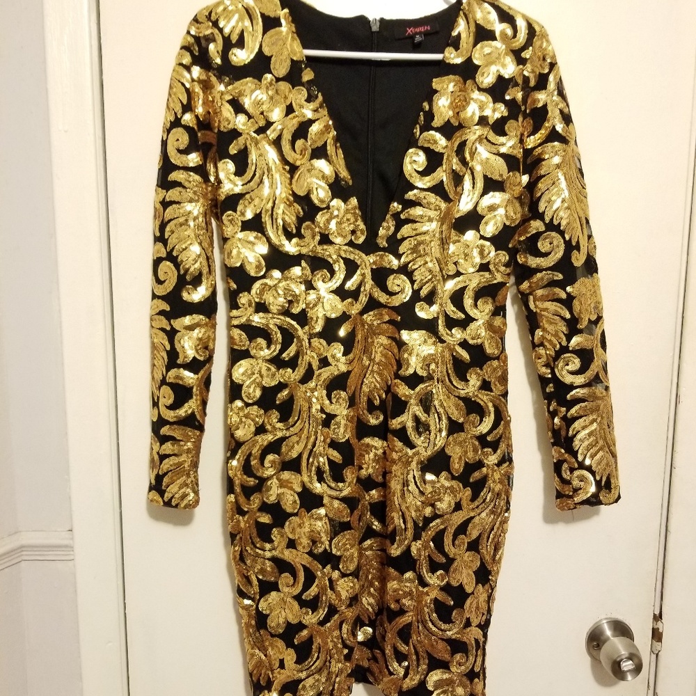 Xtaren Black and Gold Sequin Midi Dress